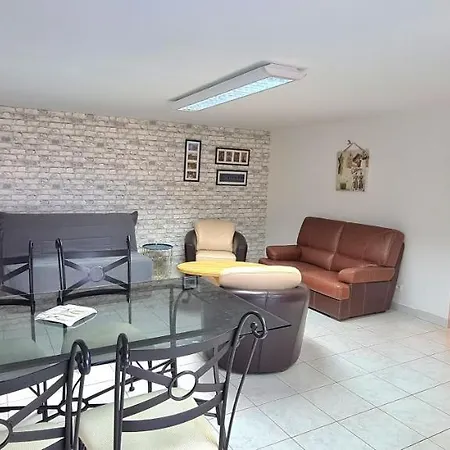 Holiday home Le Cordonnier 4 Couchages A 10 Min Du Puy Du Fou *